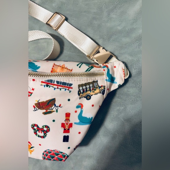 Fanny Pack Disney Belt Bag for Disneyland & Travel Christmas - Picture 6 of 9